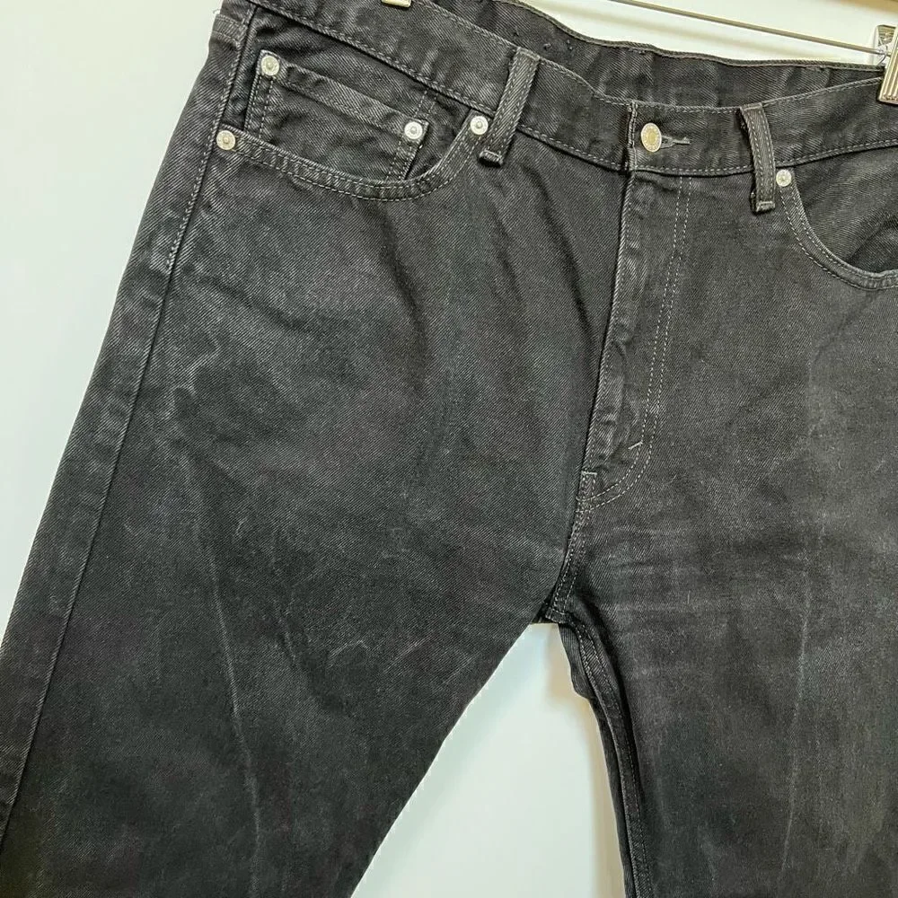 Levi’s 505 Jeans Straight Leg Black Wash Denim Men’s size 38 x 32